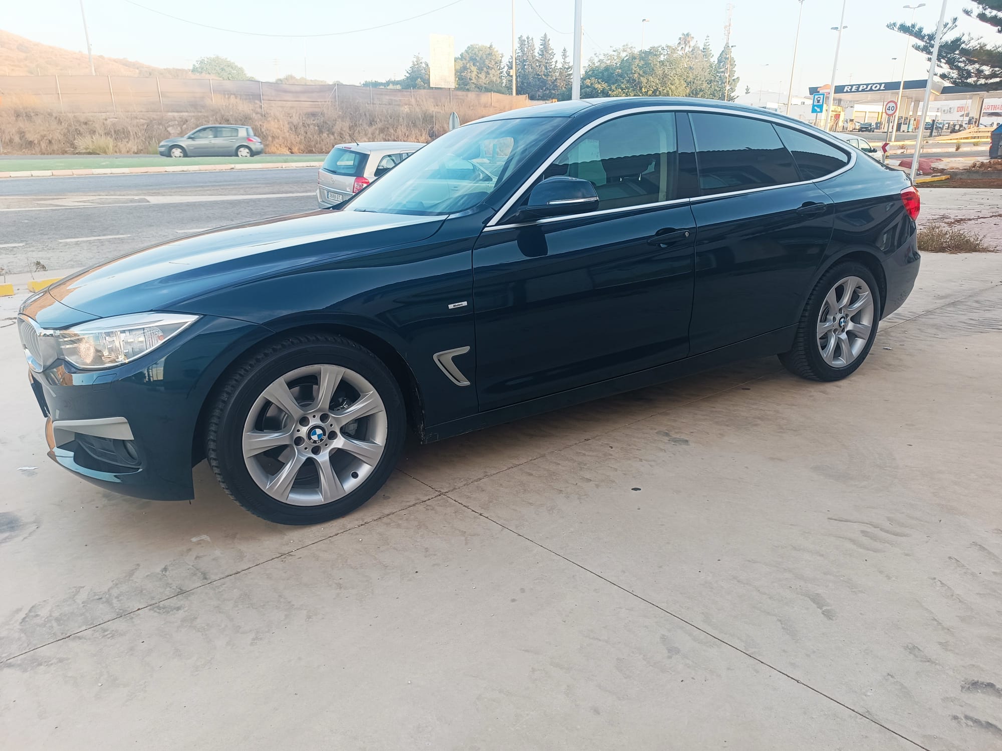 BMW 318d GT